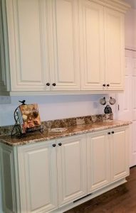 White kitchen cabinets